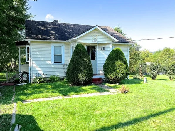 14721 Baldwin St, Meadville, PA 16335