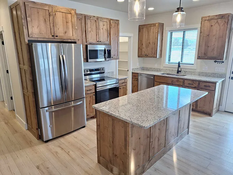 708 S Walnut St #2 — Photo 3