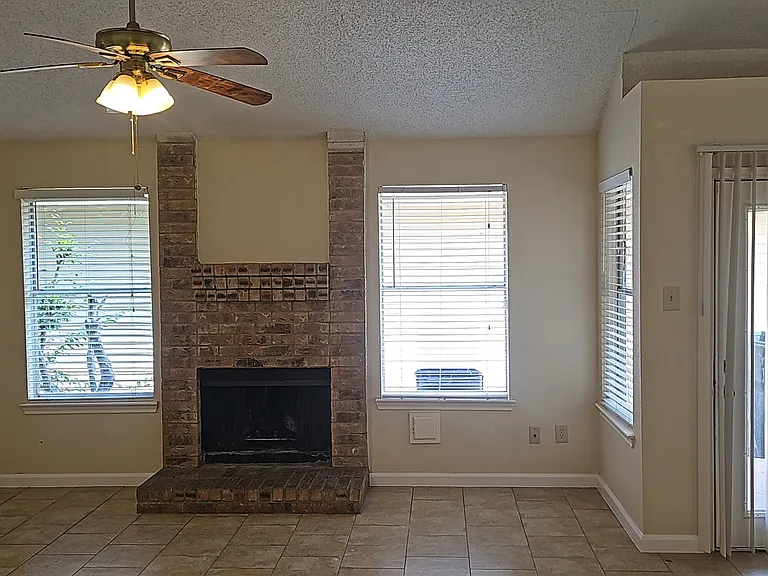 11614 Gullwood Dr — Photo 8