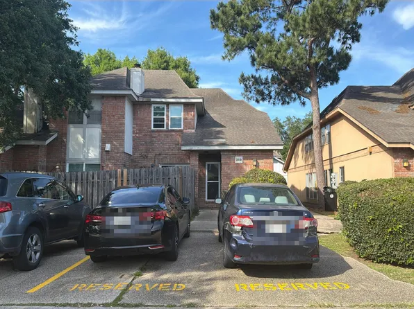 210 Cypress Grove Ct APT 73, New Orleans, LA 70131