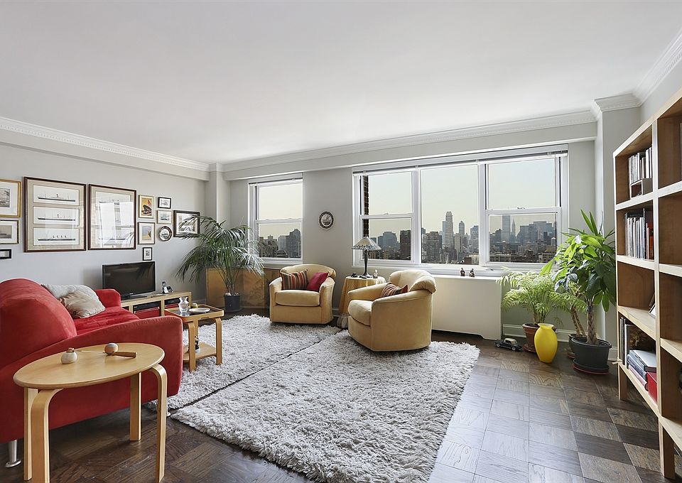 1st image of 111 E 85th St #28F