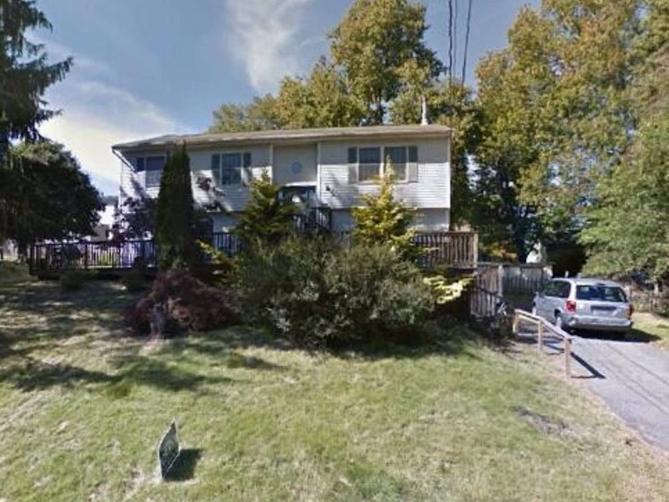 1st image of 1895 Andre Pl