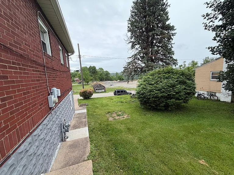 871 Horton St — Photo 12