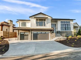 2011 Long Leaf Court, Santa Rosa, CA 95403