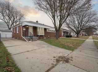 18351 Frazho Rd, Roseville, MI 48066