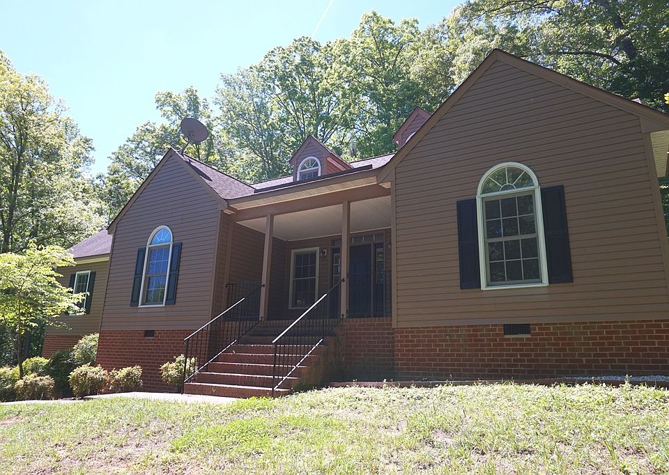 1st image of 14229 Country Club Ct
