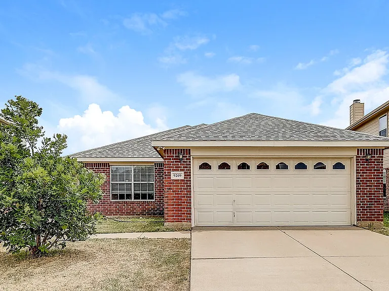 9209 Saint Martin Rd — Photo 1