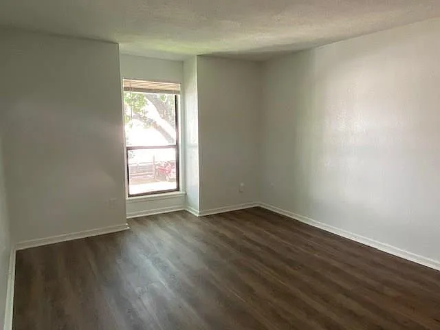 1100 Augusta Dr #46 — Photo 33