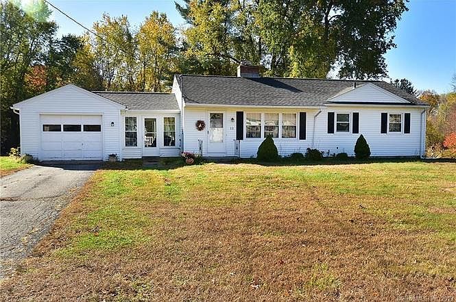Front of the home. 1 car garage