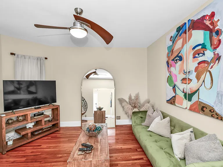 12 Ferndale St #2 — Photo 43