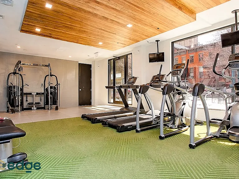 865 Willoughby Ave #6C — Photo 8