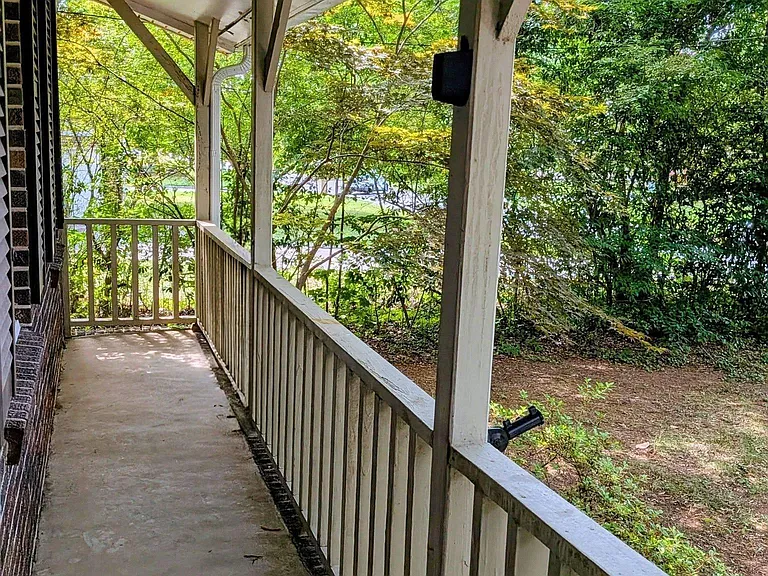 310 Cumberland Dr SE — Photo 22