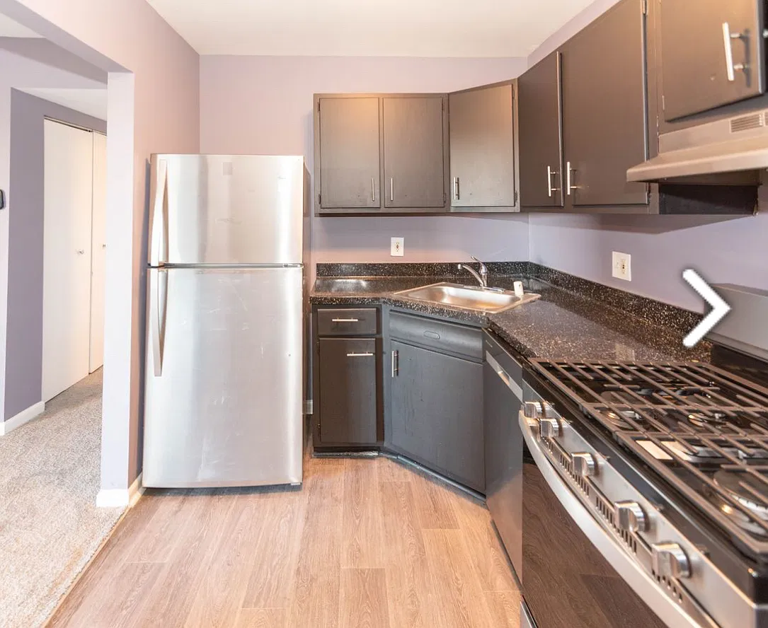 2 bed, 759 sqft, $1,700 — Photo 1