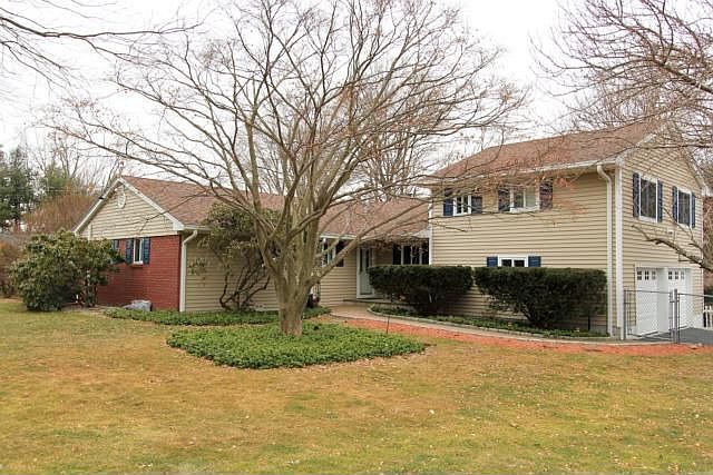 1st image of 2689 Windmill Dr