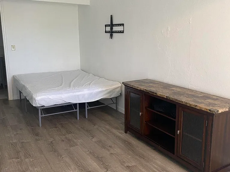 102 Ruby Est — Photo 11