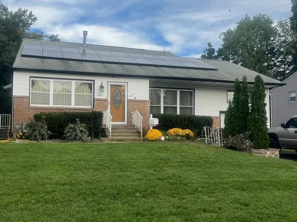 305 Nature Dr, Cherry Hill, NJ 08003