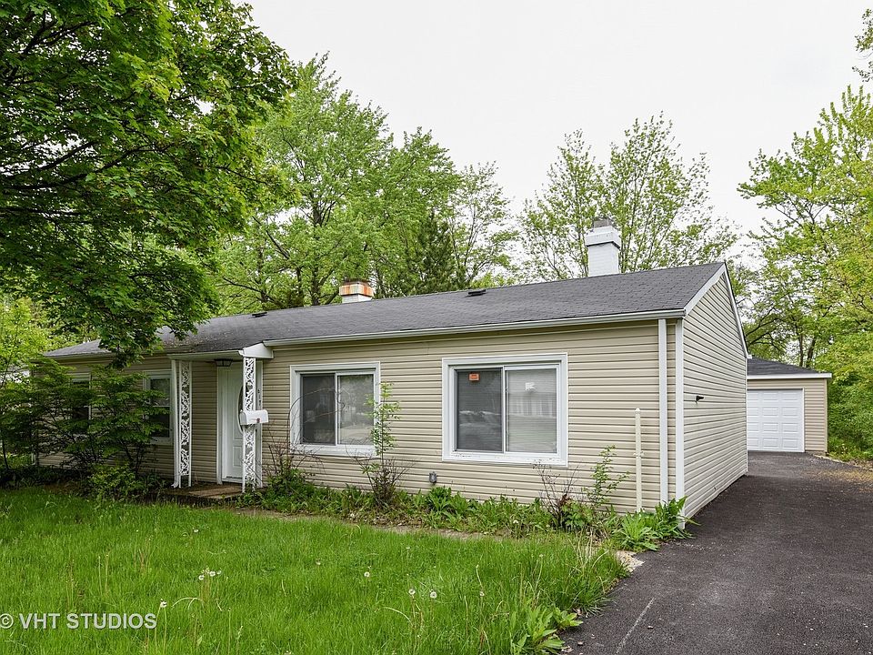 1st image of 617 Lincolnwood Dr