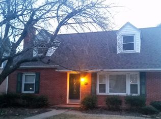 231 Dawson Dr, Cockeysville, MD 21030