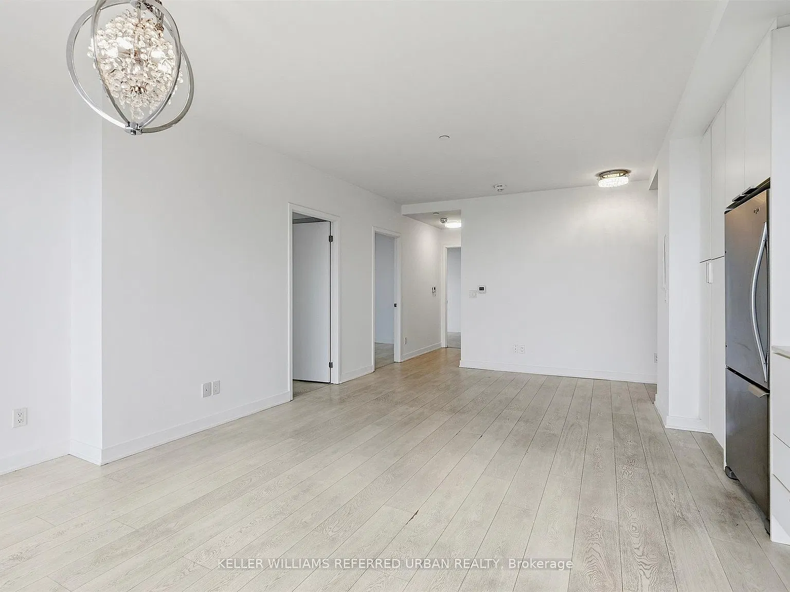 3 bed, $3,000 — Photo 4