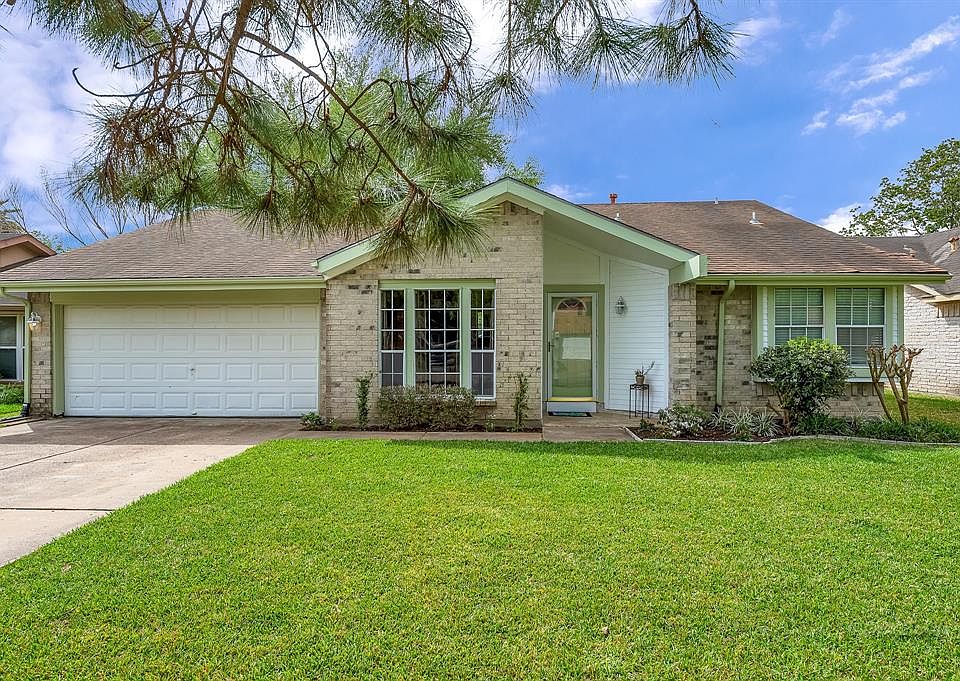 1st image of 22523 Braken Manor Ln
