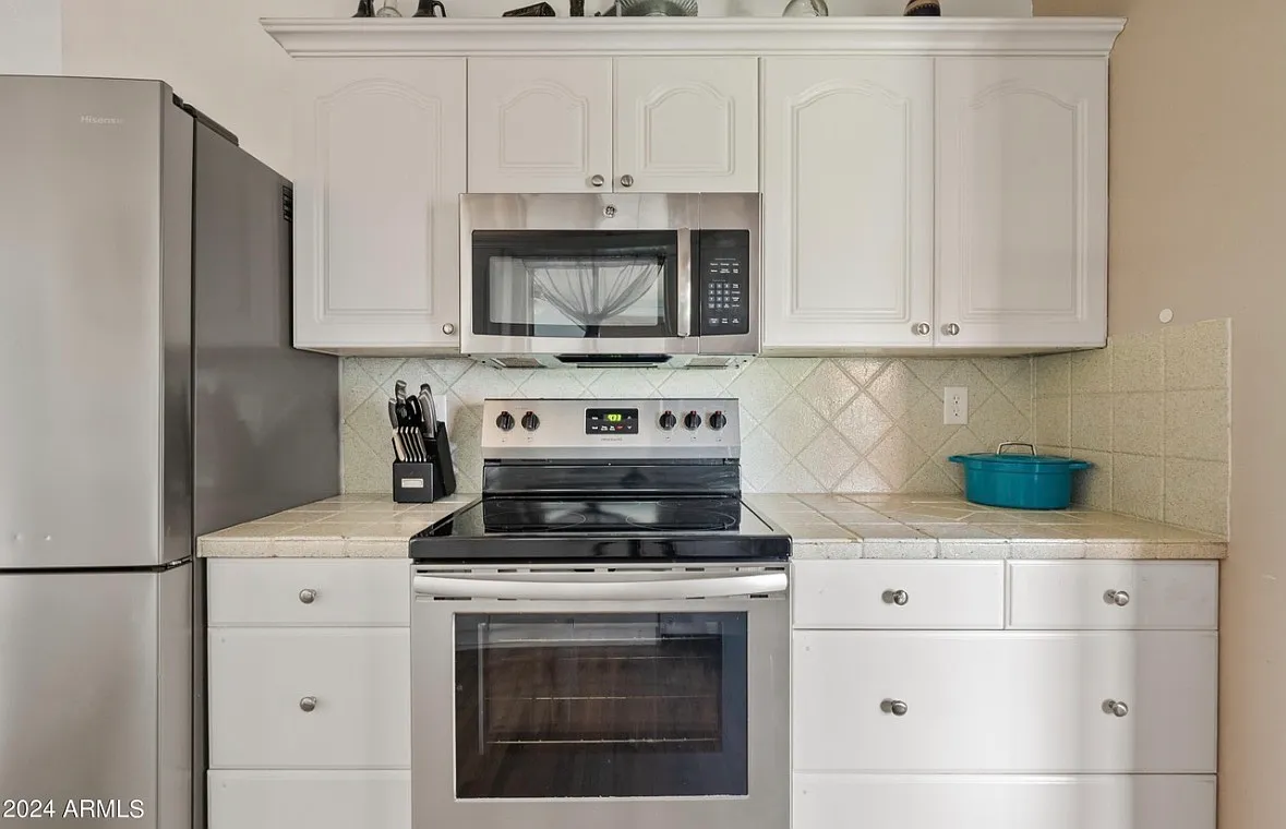4 bed, 1880 sqft, $1,050 — Photo 3