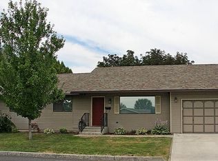 1370 Utah Ct, Wenatchee, WA 98801