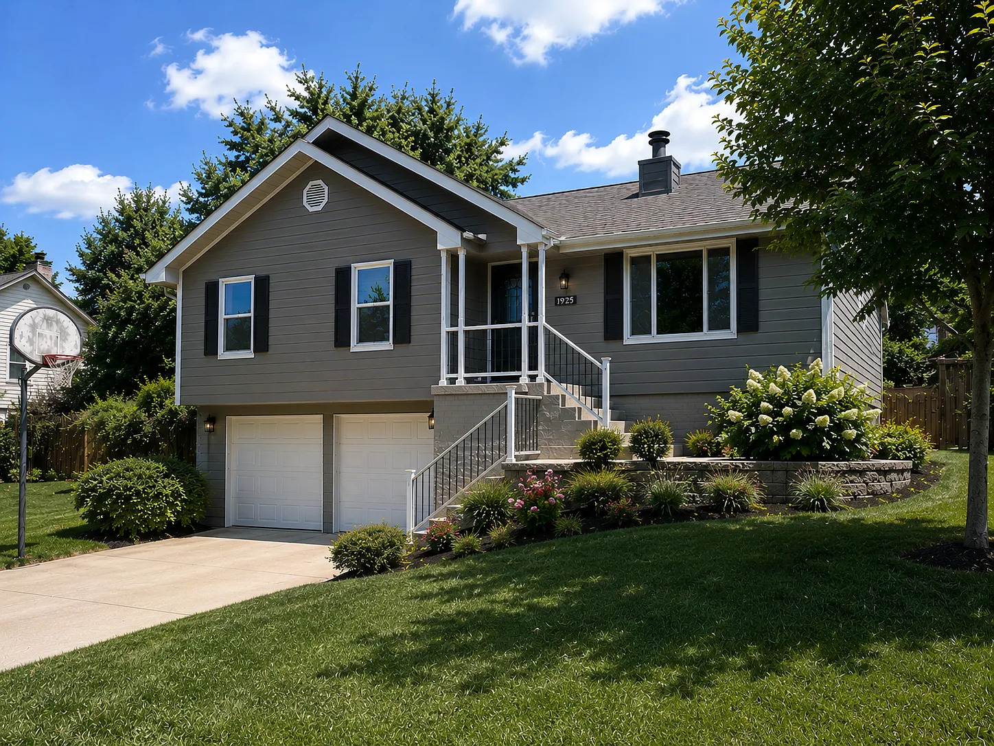 3 bed, 1572 sqft, $6,800 — Photo 1