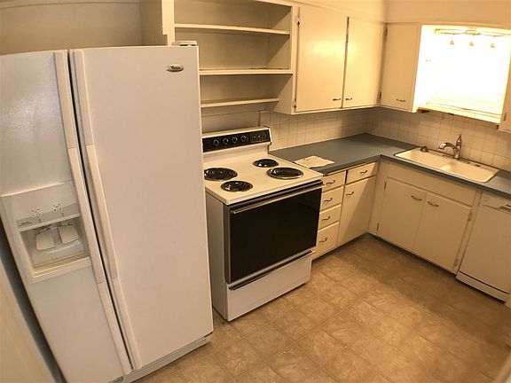4th image of 2119 E Illinois Ave