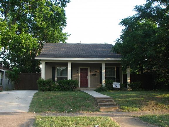 2nd image of 1708 E Leuda St