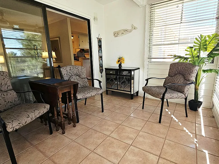 Enclosed Florida room