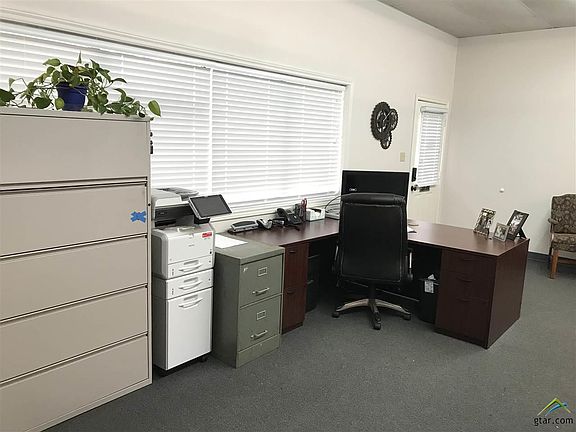 2nd image of 13388 Fm 849 Suite C