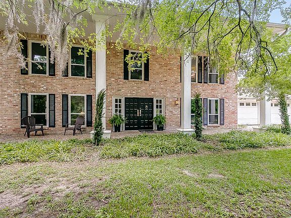 4th image of 13102 Oakwood Dr