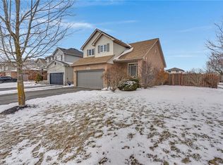 685 Coldstream Dr, Waterloo, ON N2V 2J1