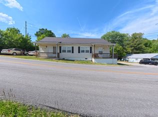 1725 & 1727 Sandhill Rd, Irvine, KY 40336