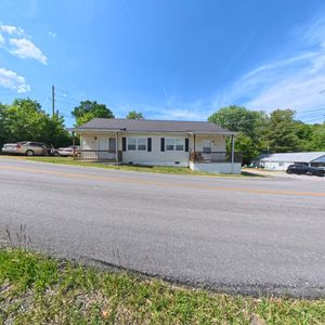 1725 & 1727 Sandhill Rd, Irvine, KY, 40336