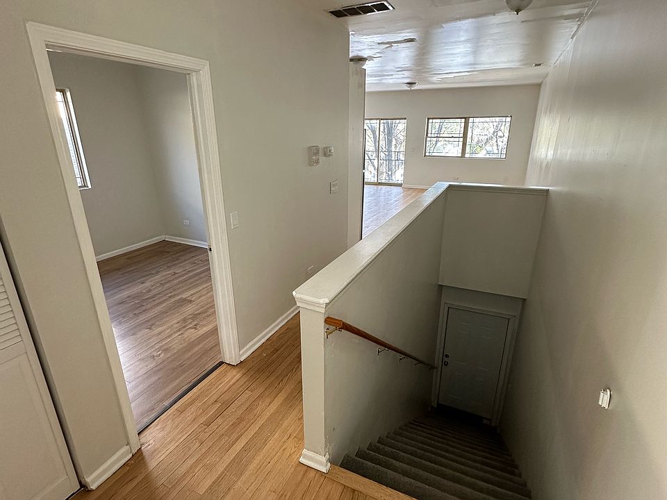 Front door entryway and hallway