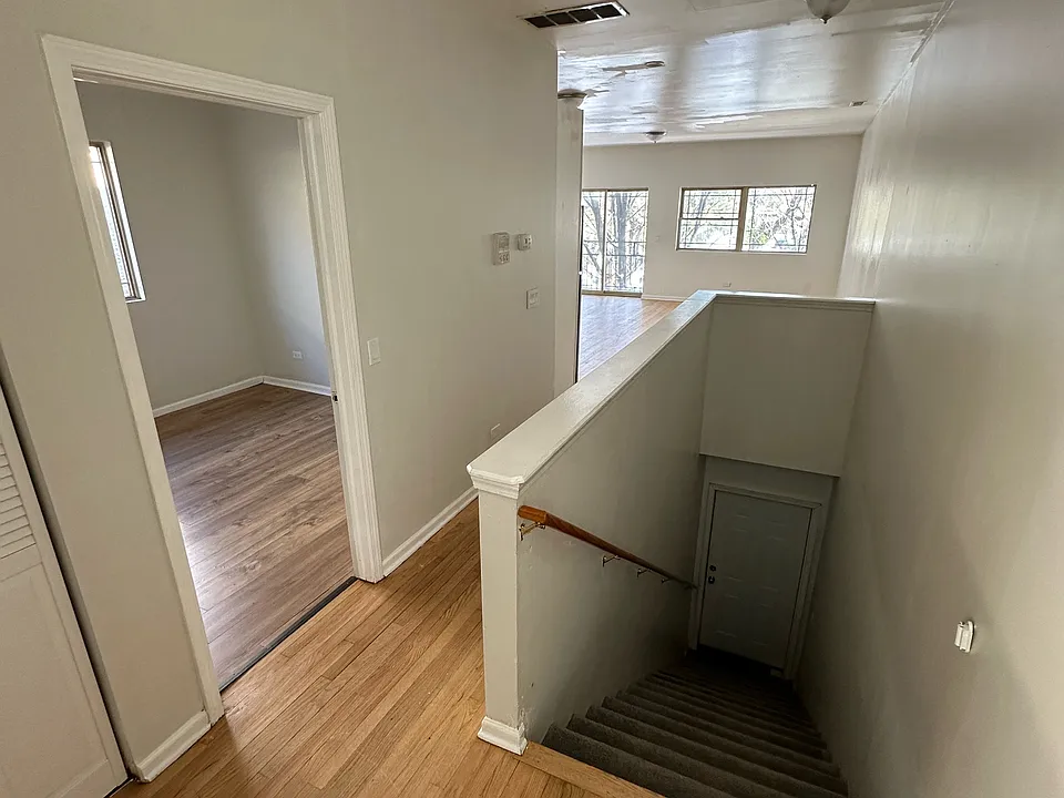 Front door entryway and hallway