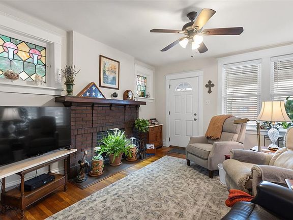 5th image of 4985 Columbia Ave