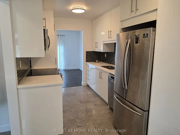 127 Dewitt Rd — Photo 6