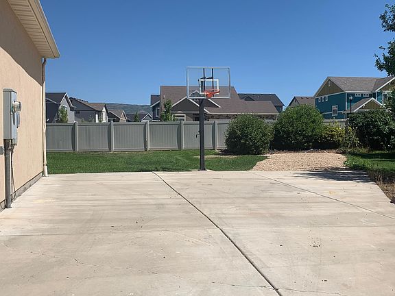 Huge extra parking