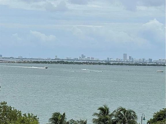 3rd image of 1900 N Bayshore Dr APT 810
