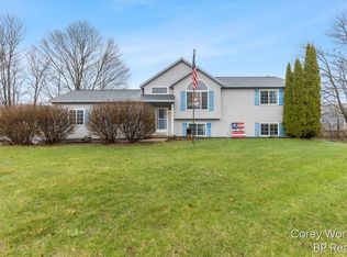 2849 Bark Ct, Cedar Springs, MI 49319