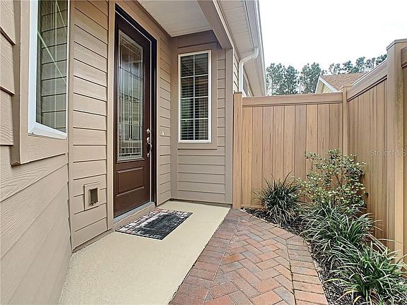 3rd image of 352 Alcove Dr