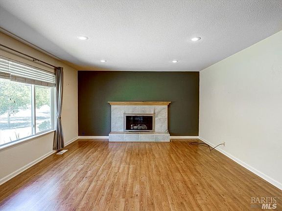 5th image of 2454 Vallejo Street