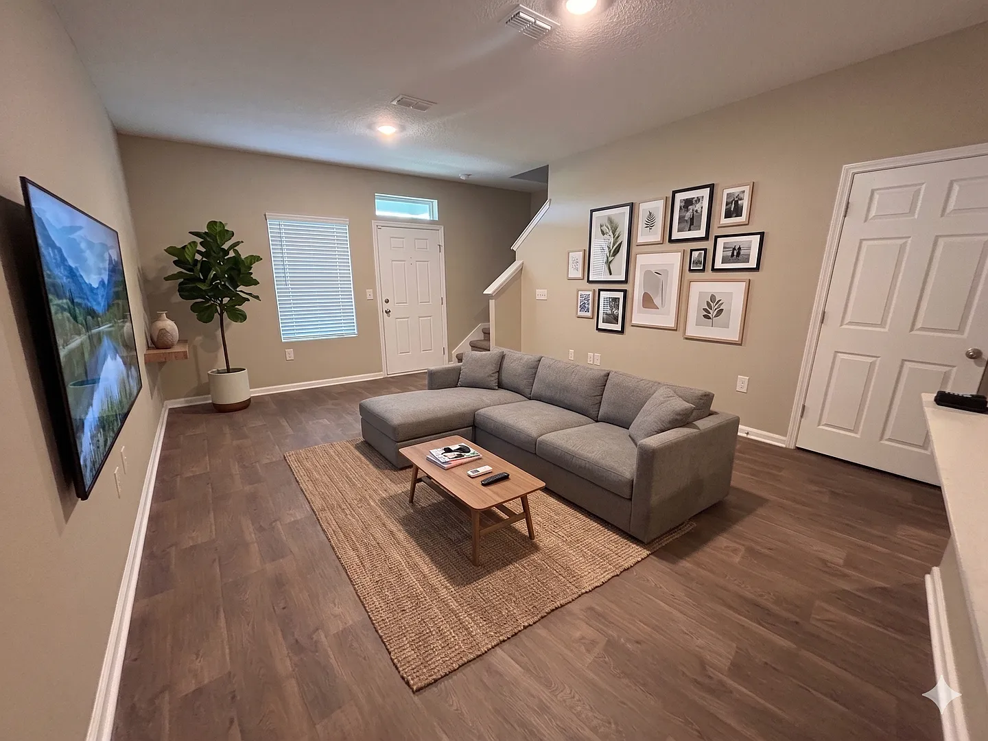 2BR/2.5BA Move-In Ready with Garage & In-Unit Laundry Just Minutes from Oakleaf Town Center! Lawn... — Photo 4