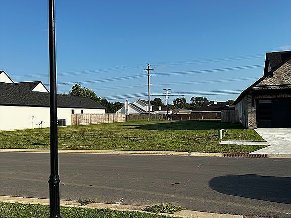 3rd image of 106 Abercrombie Way