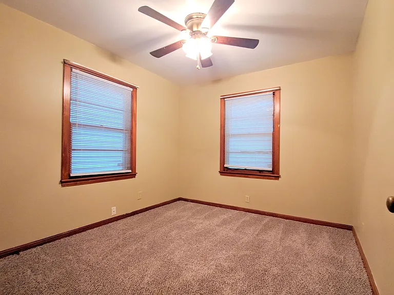 1717 Hawthorne St — Photo 10