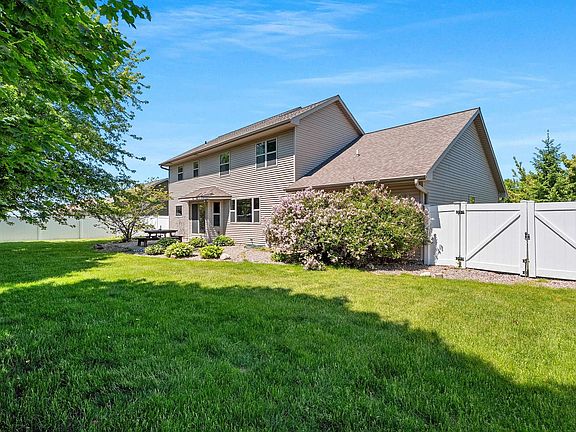 2nd image of 3437 Sandgate Castle Dr
