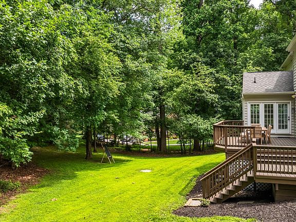3rd image of 4 Falling Water Ct