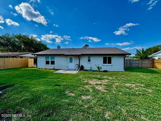 1747 Papaya Dr N — Photo 4